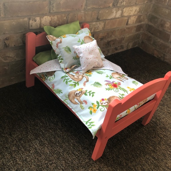 Custom bedding set for your 18” Dolls - Picture 3 of 3